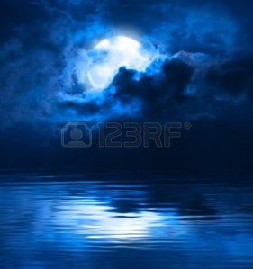 la luna es artificial